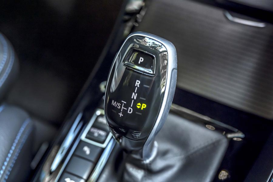 Детали интерьера BMW X1 xDrive25i M Sport (F48) 2019 года  (WW) (фото 104 из 112)